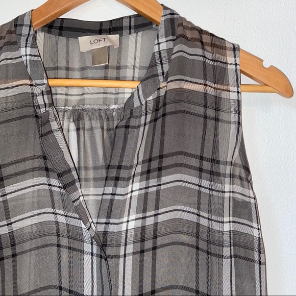 ANN TAYLOR LOFT grey tank top - Picture 3 of 4